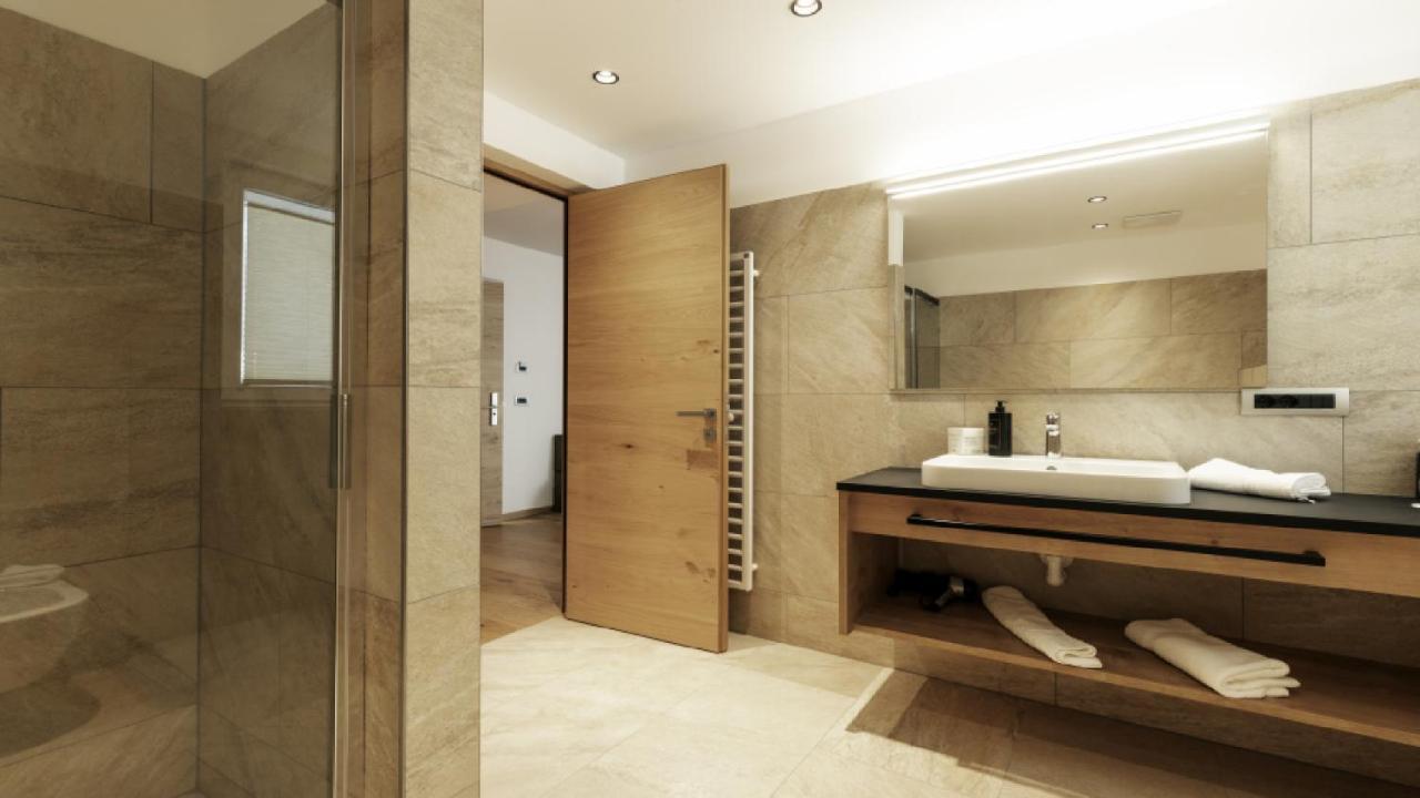 Cityhotel Goldener Adler B&B Chiusa Kültér fotó