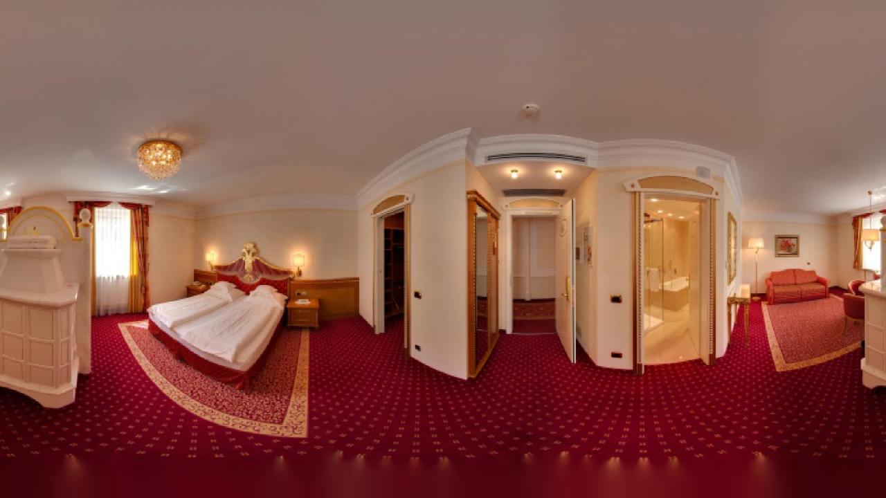 Cityhotel Goldener Adler B&B Chiusa Kültér fotó