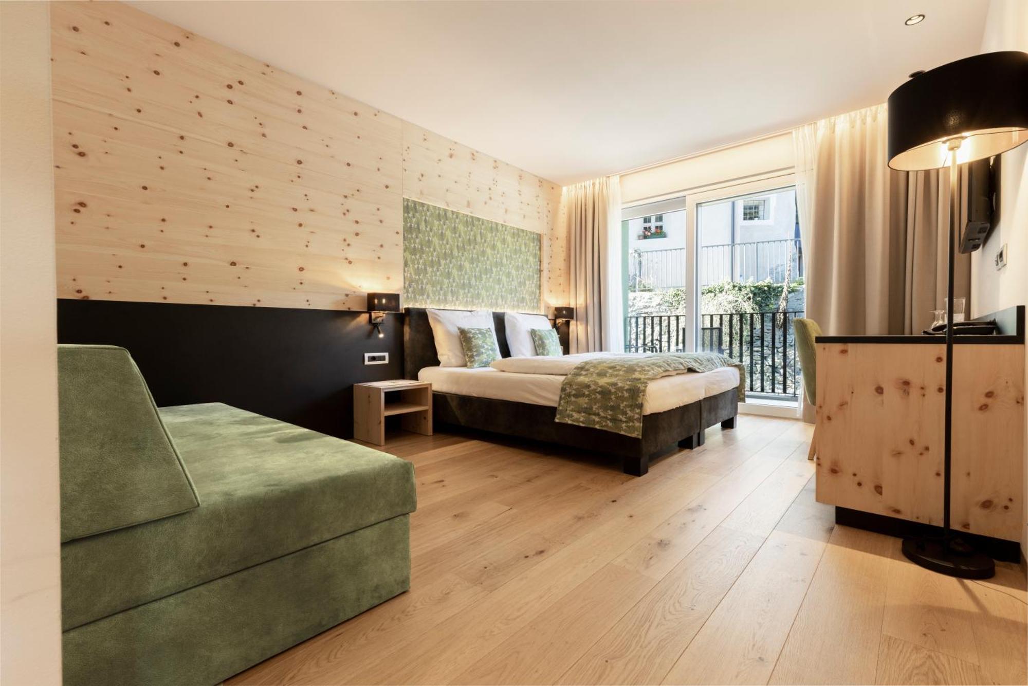 Cityhotel Goldener Adler B&B Chiusa Kültér fotó