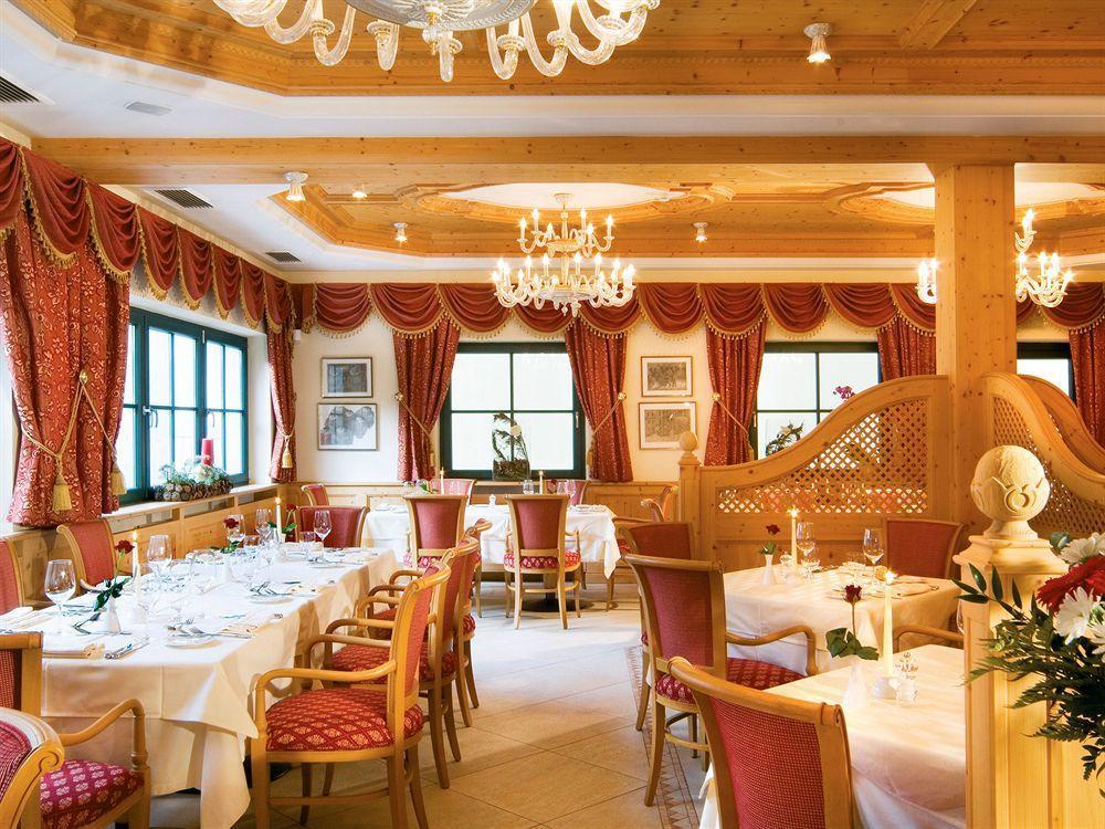 Cityhotel Goldener Adler B&B Chiusa Kültér fotó