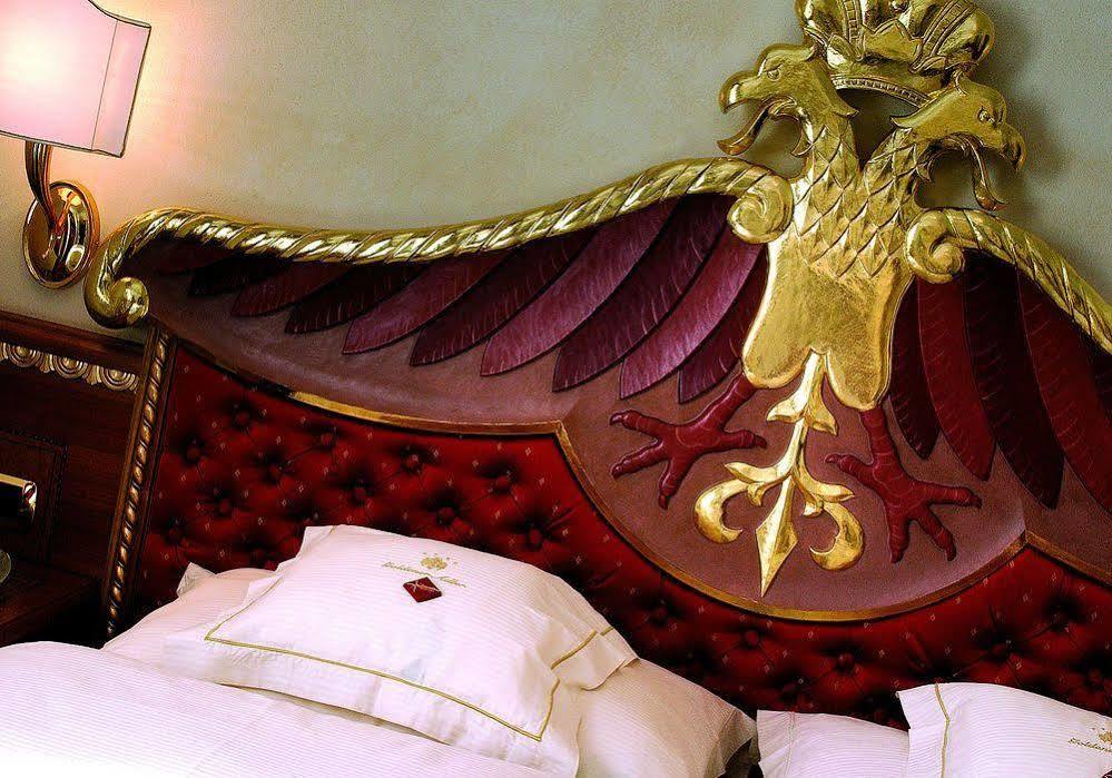 Cityhotel Goldener Adler B&B Chiusa Kültér fotó